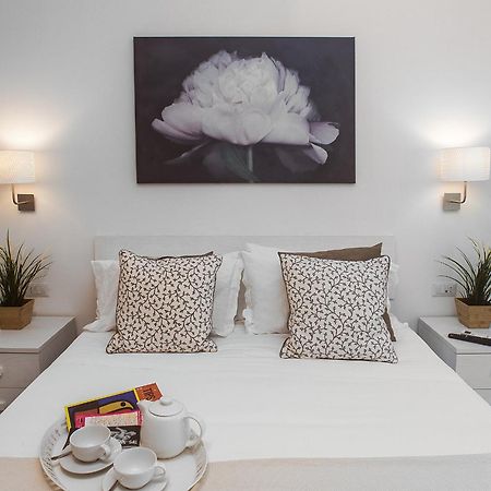 الشقق الفندقية نابوليفي  Residenza Flegrea المظهر الخارجي الصورة